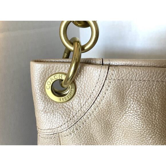 Coach Penelope Cream Champaign Metallic Leather Tote Bag Purse And Wallet Fold - Picture 7 of 16